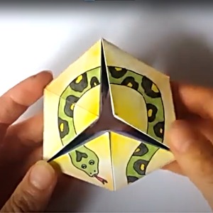 ukázka projektu převracející se hračky